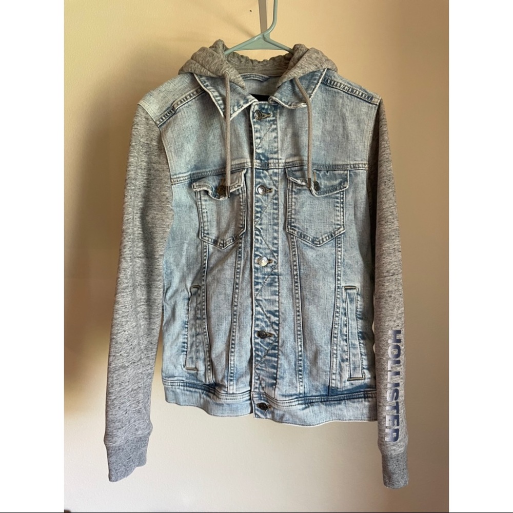Hollister Epic Flex Hooded Denim Trucker Jacket | Size Small